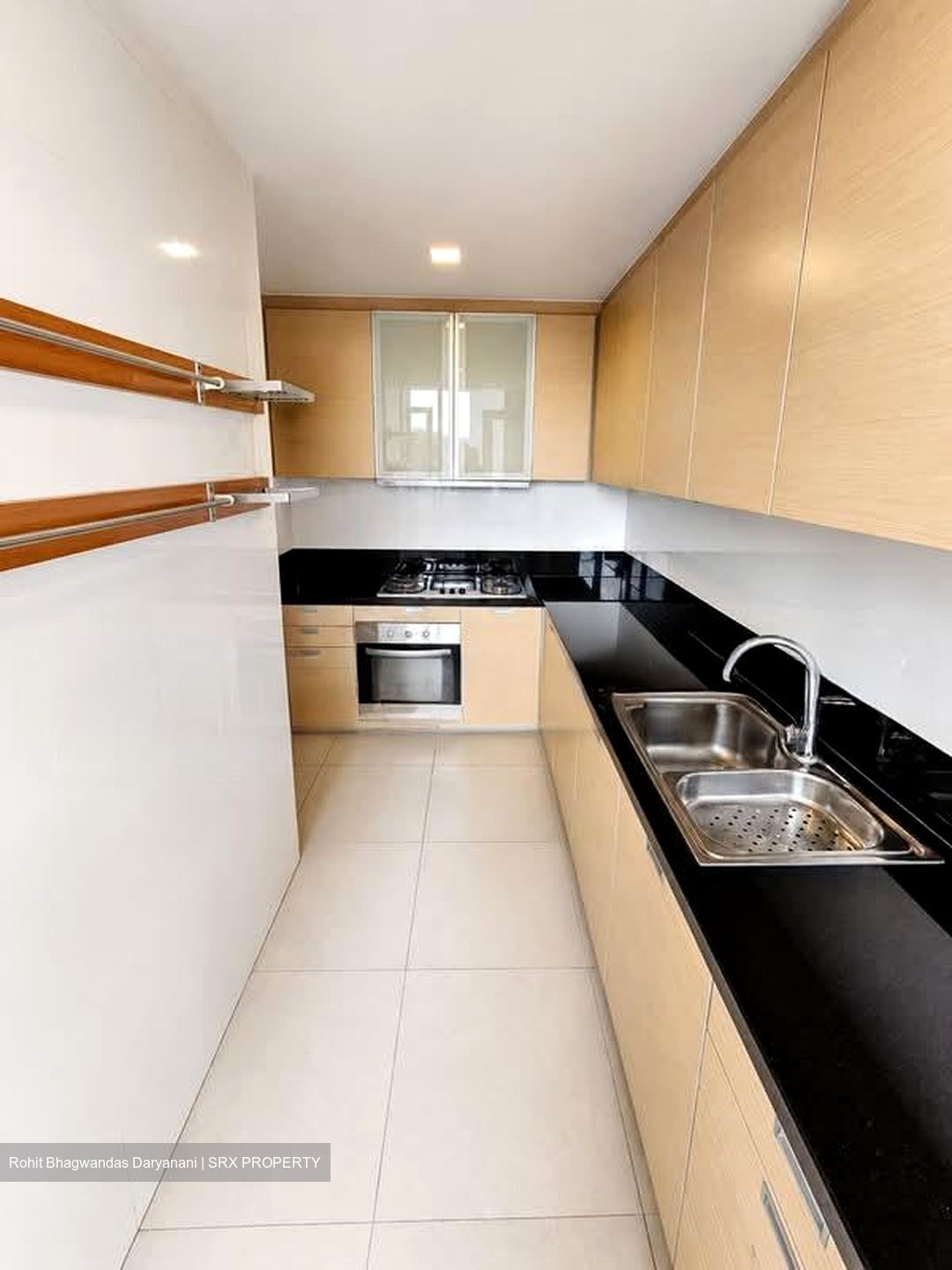 RiverEdge (D15), Condominium #585013981